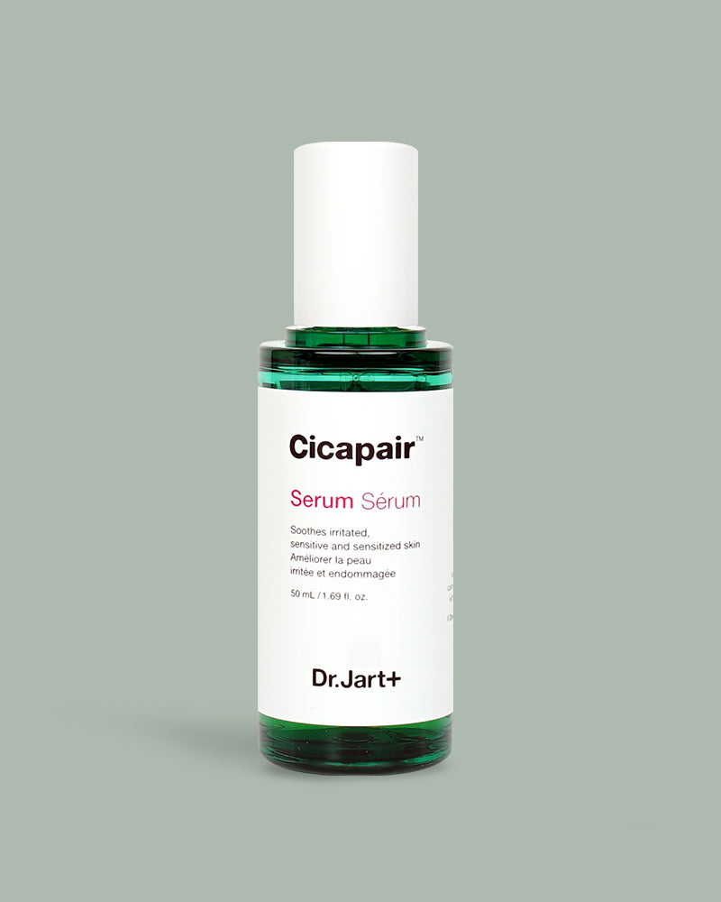 A highly concentrated, fast-acting soothing serum that calms skin sensitivity while reducing redness. Soothes and protects sensitive skin, while reduces redness and dryness with its fast absorbing watery texture.
