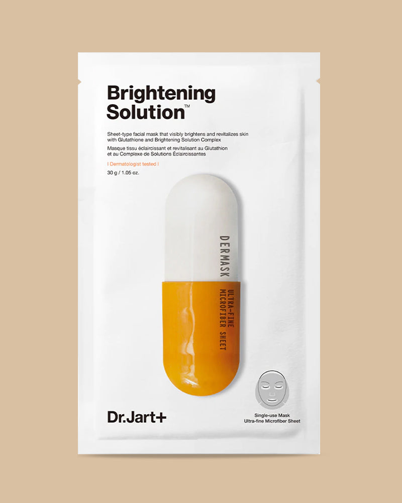 This Brightening Solution Mask is made with fine microfiber to help active ingredients penetrate deeply for ultimate brightening benefits. A powerful antioxidants, glutathione, niacinamide and ?-bisabolol visibly brightens skin to reduce the appearance of hyperpigmentation such as dark spots, acne scars, and discoloration while inhibiting melanin production.