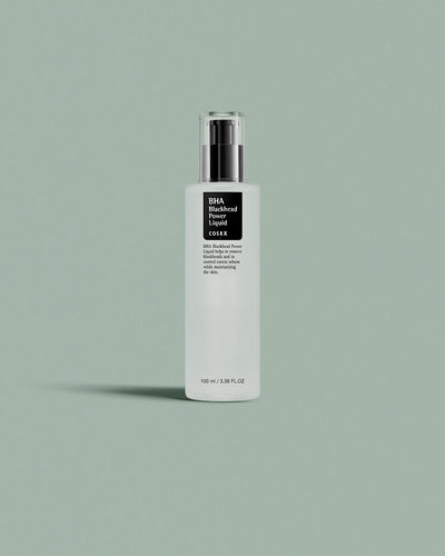 This power liquid helps purify your pores and minimise breakouts thanks to the addition of willow bark water and BHA. It also helps brighten dark spots thanks to the addition of niacinamide. This serum will help keep those blackheads from rearing their ugly heads and is a great addition to your routine if your skin is feeling congested.