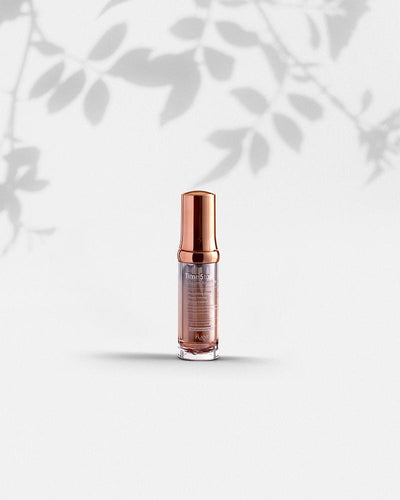 This ampoule is formulated with 76.52% mushroom extract to stimulate collagen production and reduce the appearance of wrinkles.Panthenol, sodium hyaluronate, and macadamia seed oil combine to intensely hydrate skin, while aloe and Centella soothe irritation and redness. This special formula also contains a patented ingredient that is a blend of licorice, persimmon leaf, and other botanical extracts rich in antioxidants, to brighten, soothe and strengthen skin.